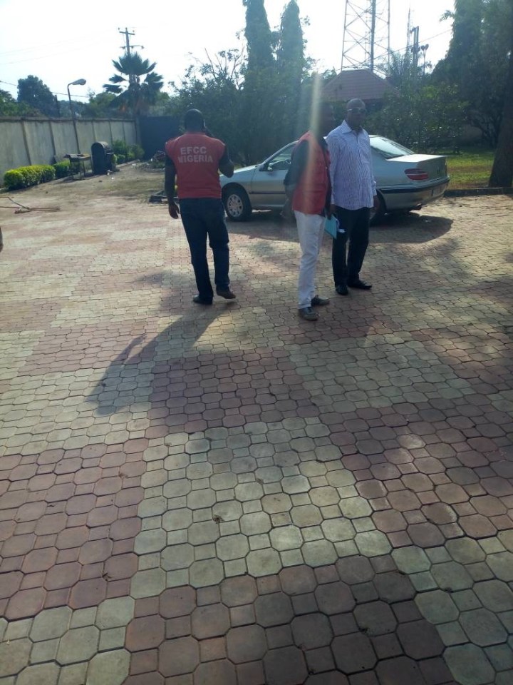 9C47F8BD-76D7-4797-9DB7-744768BEFADE